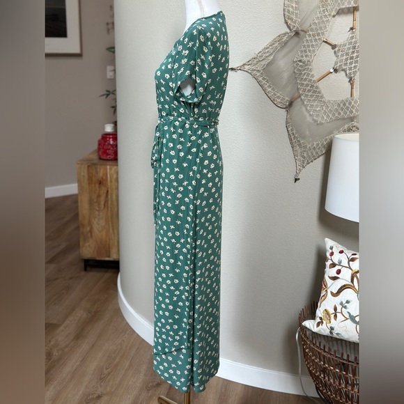 Billabong brand short sleeve tie wrap midi dress - Picture 4 of 10